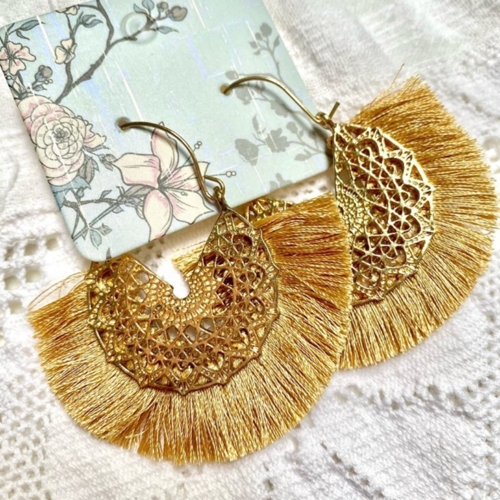 BOHO Fringe dusty copper colour w gold-summer tassel earrings Gypsy/hippy vibe